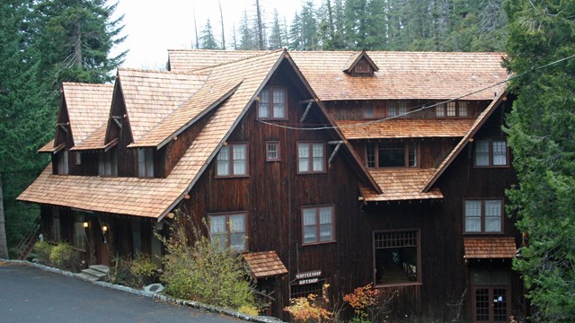 Side view of the Oregon Caves historic Chateau.